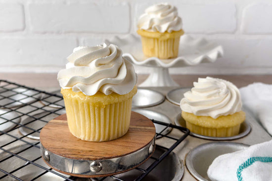 Vanilla Cake Vanilla Icing Cupcakes